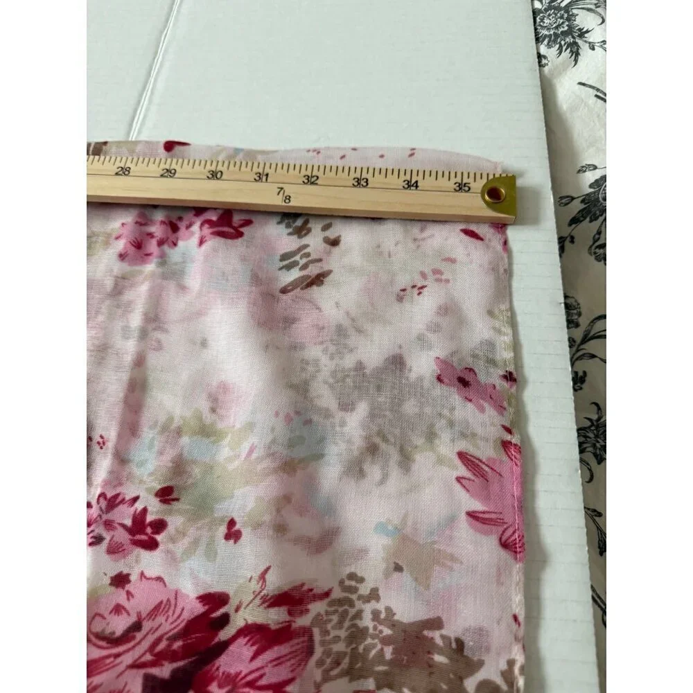 Women's Pink Floral 100% Viscose Spain Scarf Lightweight 70X70 NEW